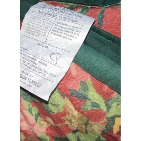 Vintage Queen Size Comforter Red Pink Rose Floral Bedding Thick Reversible Print - Picture 3 of 10